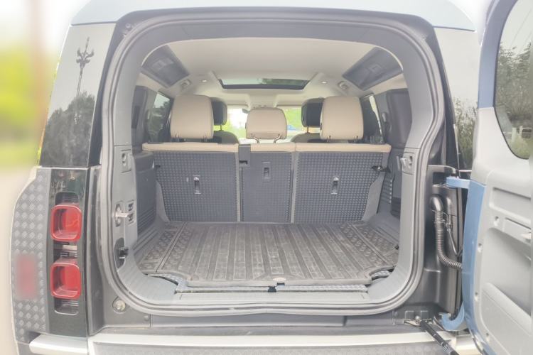 Used Land Rover Defender 2020 110 P400 Dark Special Edition Trunk