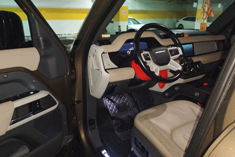 Used Land Rover Defender 2020 110 P400 SE Driver Seat