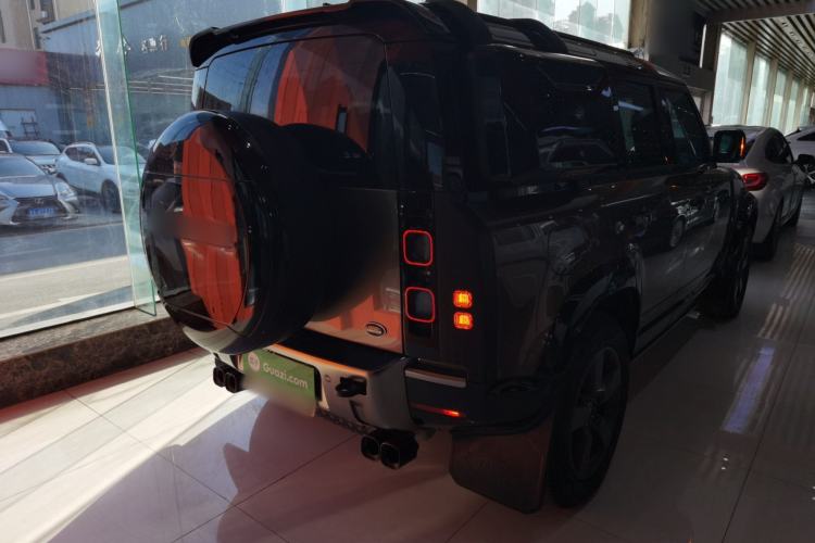 Used Land Rover Defender 2020 110 P400 X Exterior 4