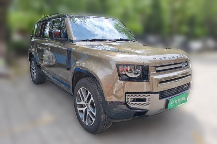 Used Land Rover Defender 2020 110 P400 HSE Front Right 45 Deg