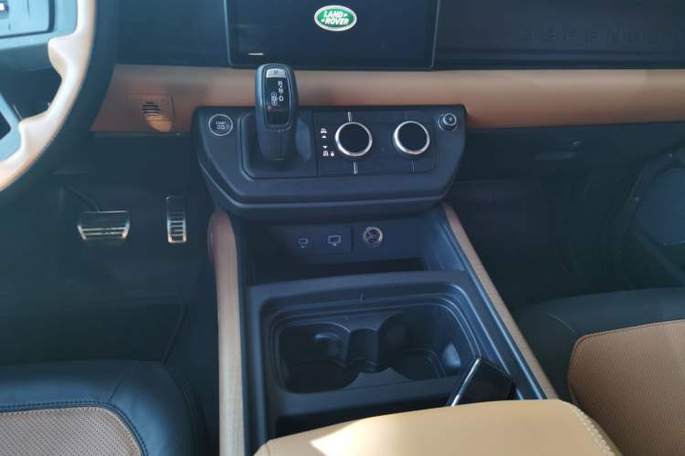 Used Land Rover Defender 2020 110 P400 X Gear Lever