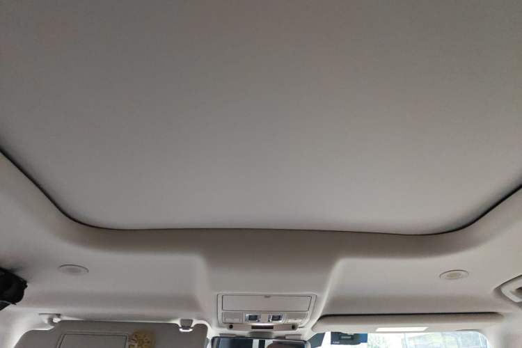 Used Land Rover Defender 2020 110 P400 HSE Headliner