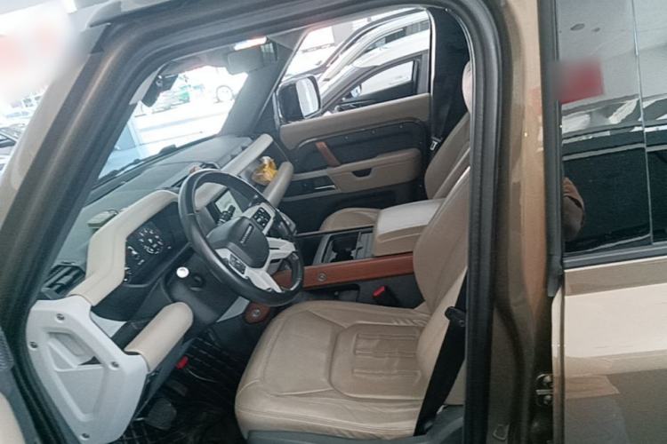 Used Land Rover Defender 2020 110 P400 HSE Left Front Seat