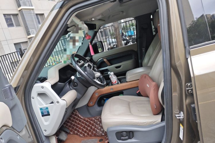 Used Land Rover Defender 2020 110 P400 HSE Left Front Seat