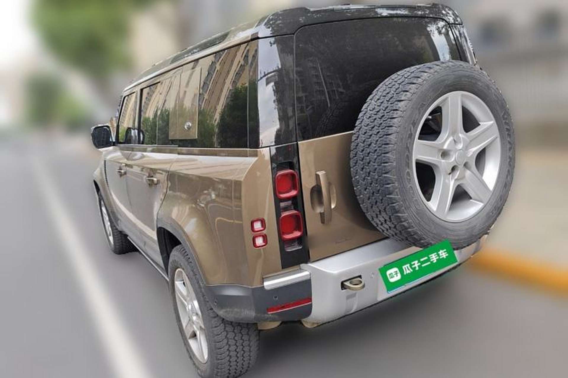 Used Land Rover Defender 2020 110 P400 HSE Rear Left 45 Deg