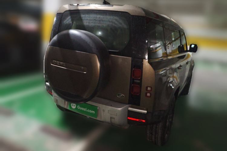 Used Land Rover Defender 2020 110 P400 SE Rear Right 45 Deg