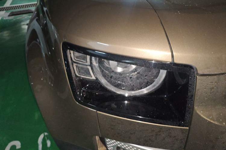 Used Land Rover Defender 2020 110 P400 SE Right Front Headlight