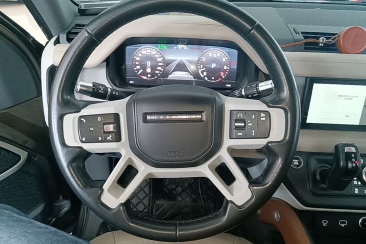 Used Land Rover Defender 2020 110 P400 HSE Steering Wheel