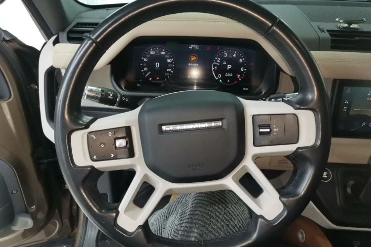 Used Land Rover Defender 2020 110 P400 SE Steering Wheel