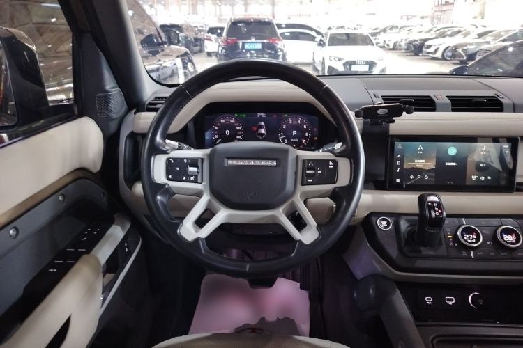 Used Land Rover Defender 2020 110 P400 SE Steering Wheel