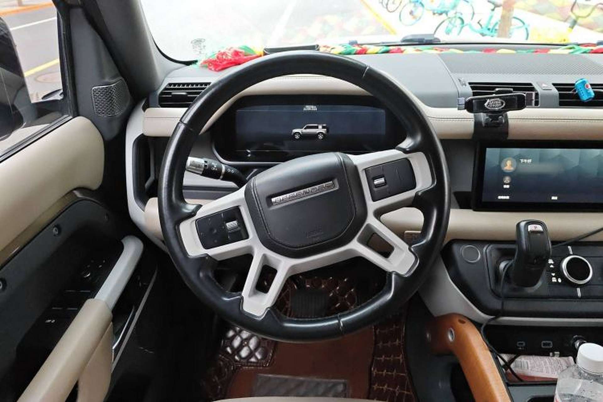 Used Land Rover Defender 2020 110 P400 HSE Steering Wheel
