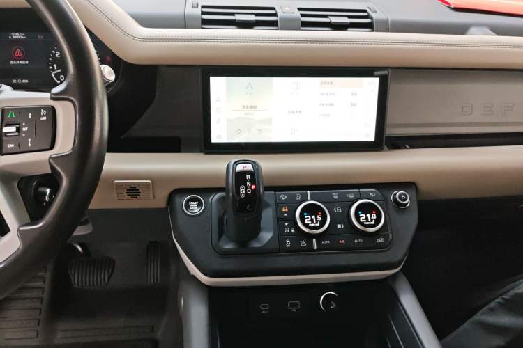 Used Land Rover Defender 2020 110 P400 HSE Audio And AC Panel