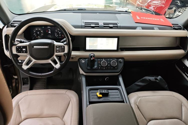 Used Land Rover Defender 2020 110 P400 HSE Center Console