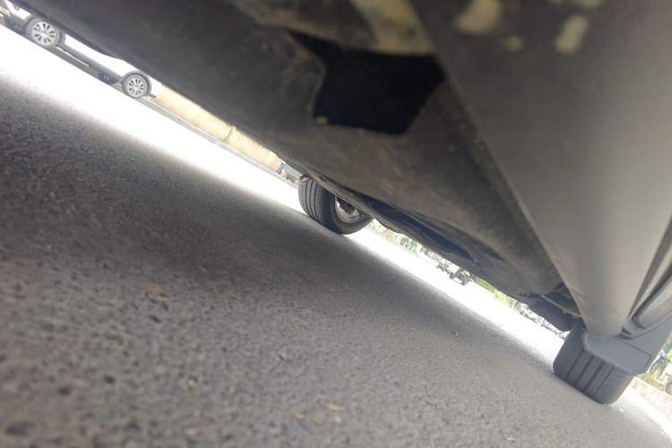 Used Land Rover Defender 2020 110 P400 HSE Chassis Rear Right