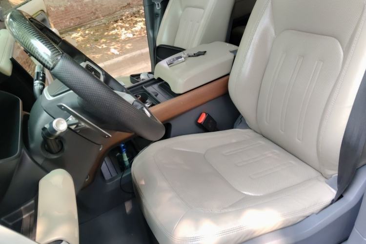 Used Land Rover Defender 2020 110 P400 Dark Special Edition Left Front Seat
