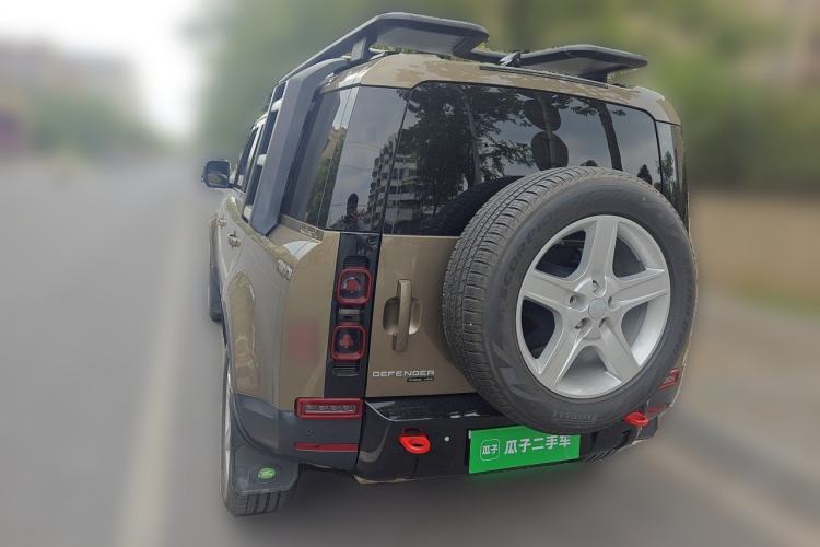 Used Land Rover Defender 2020 110 P400 HSE Rear Left 45 Deg