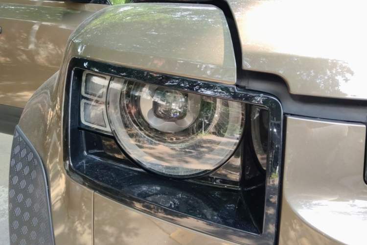 Used Land Rover Defender 2020 110 P400 Dark Special Edition Right Front Headlight