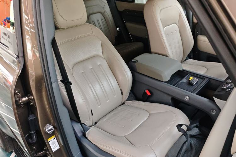 Used Land Rover Defender 2020 110 P400 HSE Right Front Seat