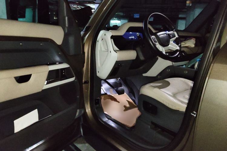 Used Land Rover Defender 2020 110 P400 HSE Driver Seat