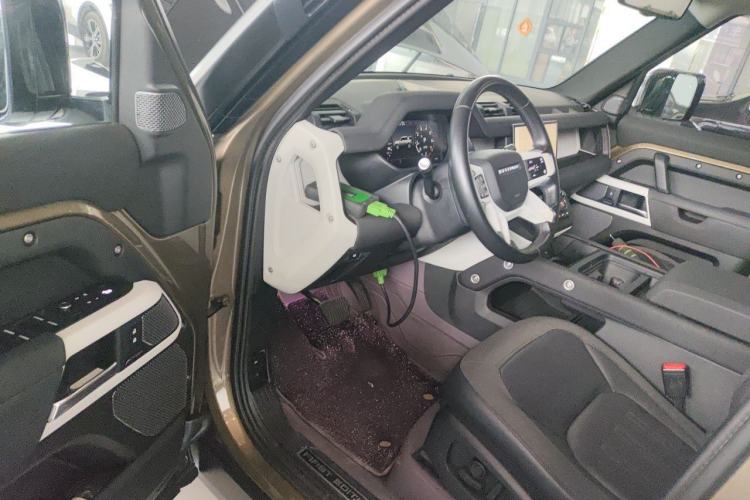 Used Land Rover Defender  Driver Seat