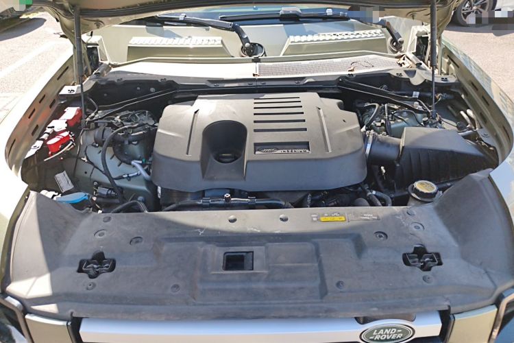 Used Land Rover Defender 2020 110 P400 HSE Engine Bay