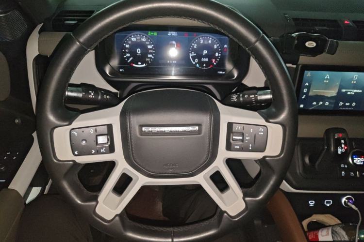 Used Land Rover Defender 2020 110 P400 HSE Steering Wheel