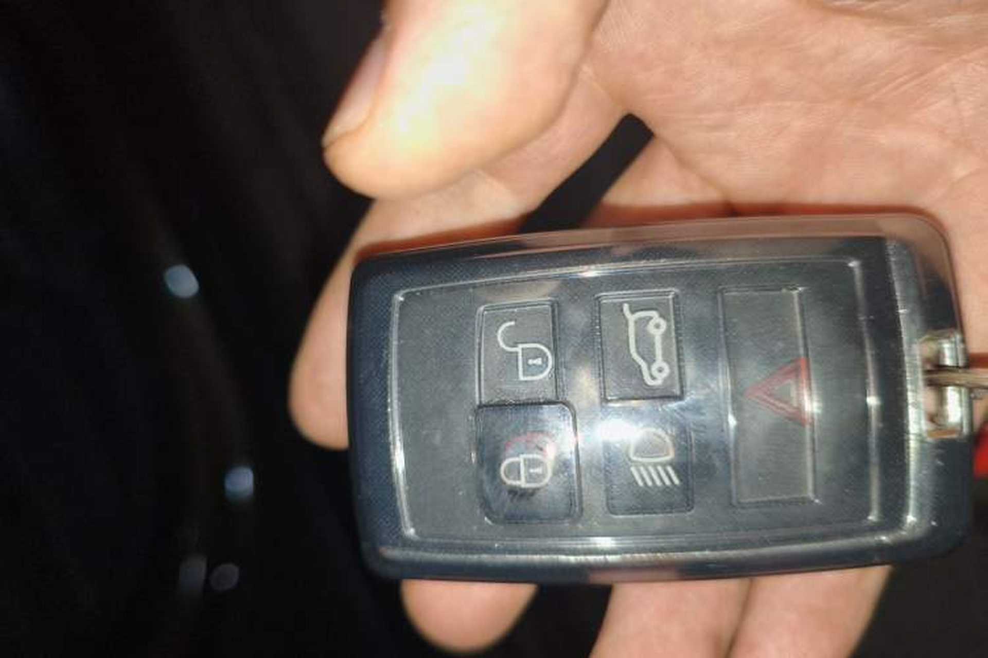 Used Land Rover Defender 2020 110 P400 HSE Vehicle Key