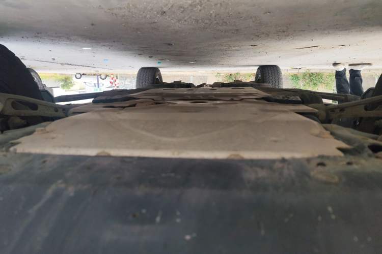 Used Land Rover Defender 2020 110 P400 SE Chassis Front