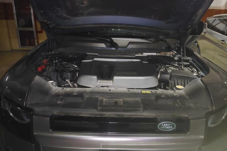 Used Land Rover Defender 2020 110 P400 Dark Special Edition Engine Bay