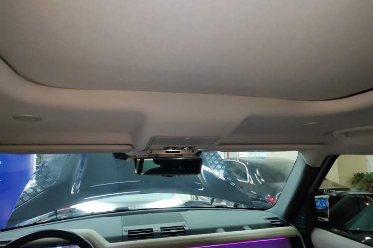 Used Land Rover Defender 2020 110 P400 Dark Special Edition Headliner