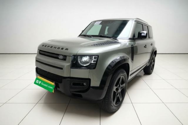Ojetý Land Rover Defender 2020 110 P400 HSE