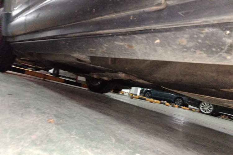 Used Land Rover Defender 2020 110 P400 HSE Chassis Front Right