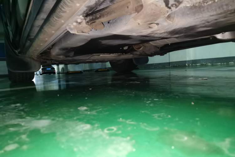Used Land Rover Defender 2020 110 P400 HSE Chassis Rear Left