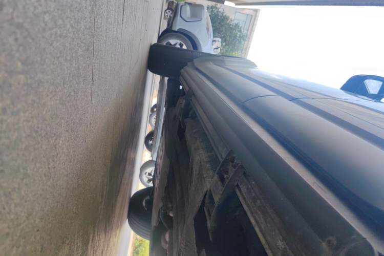 Used Land Rover Defender 2020 110 P400 SE Chassis Rear Left