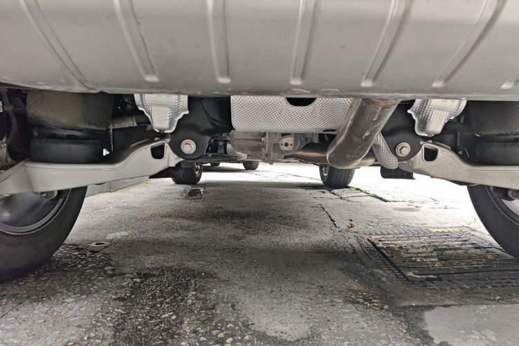 Used Land Rover Defender 2020 110 P400 HSE Chassis Rear