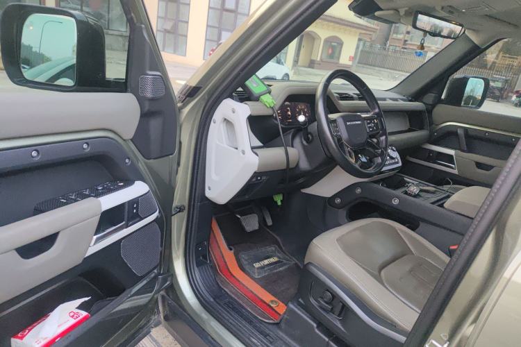 Used Land Rover Defender 2020 110 P400 SE Driver Seat