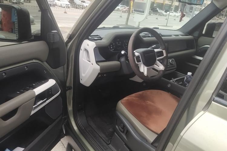 Used Land Rover Defender  Driver Seat
