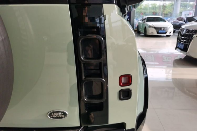 Used Land Rover Defender 2020 110 P400 HSE Exterior 3