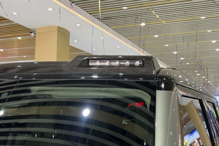 Used Land Rover Defender 2020 110 P400 HSE Exterior 7