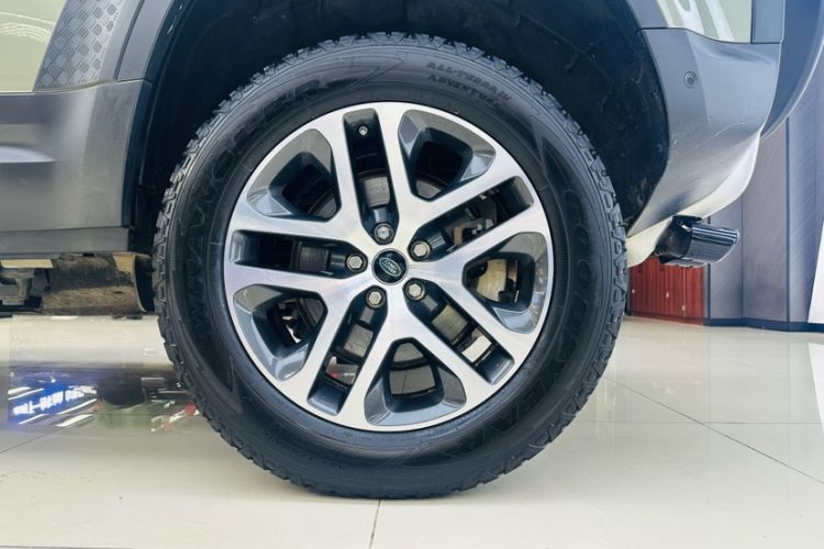 Used Land Rover Defender 2020 110 P400 HSE Exterior 8