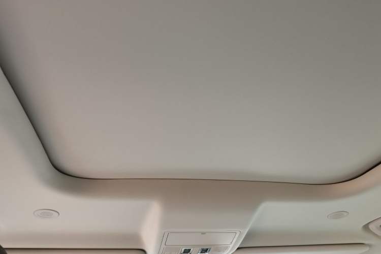 Used Land Rover Defender 2020 110 P400 HSE Headliner