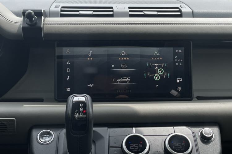 Used Land Rover Defender 2020 110 P400 HSE Interior 10