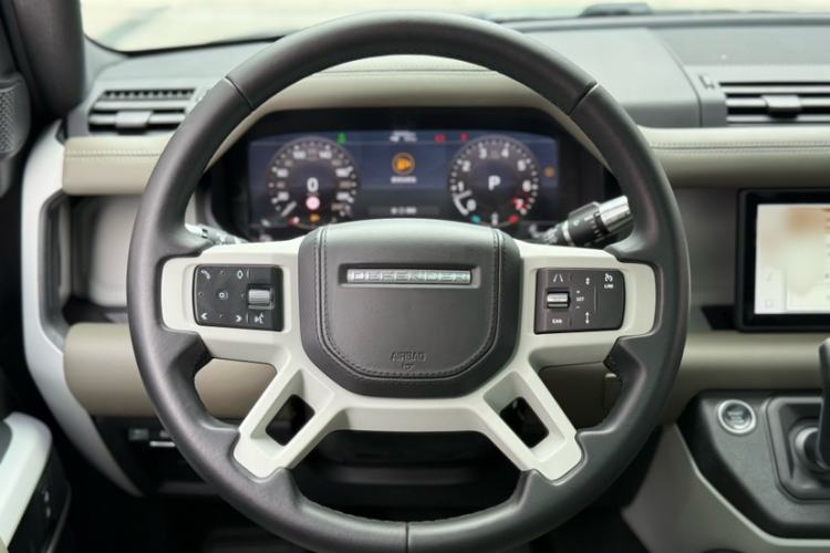 Used Land Rover Defender 2020 110 P400 HSE Interior 2