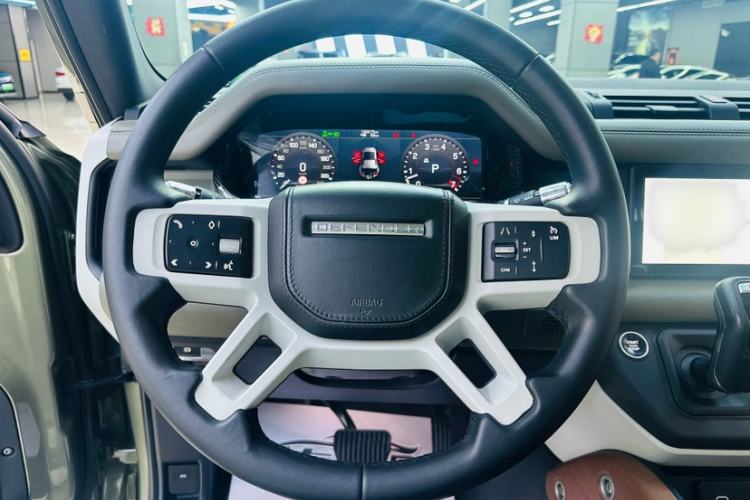 Used Land Rover Defender 2020 110 P400 HSE Interior 2
