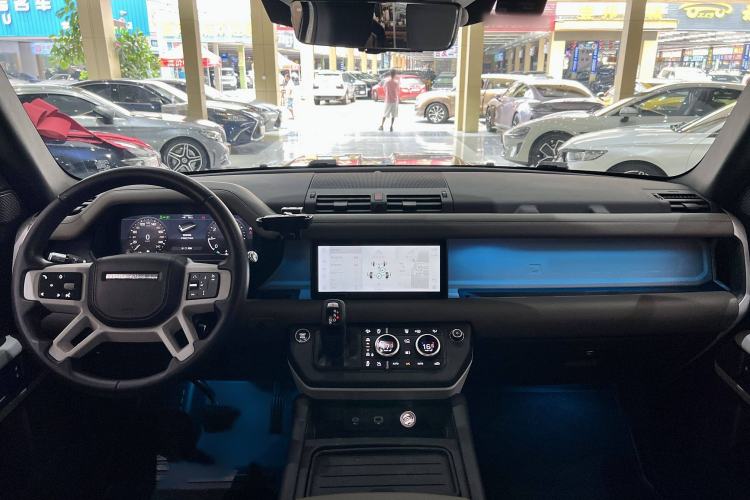 Used Land Rover Defender 2020 110 P400 HSE Interior 3