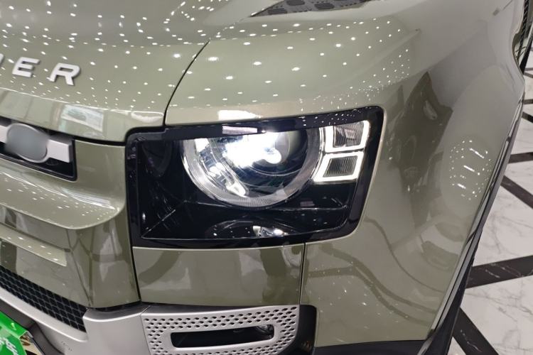 Used Land Rover Defender 2020 110 P400 HSE Left Front Headlight