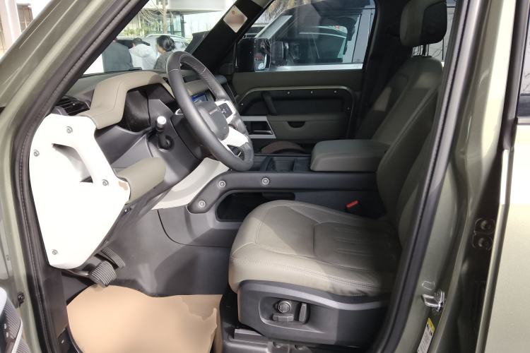 Used Land Rover Defender 2020 110 P400 HSE Left Front Seat