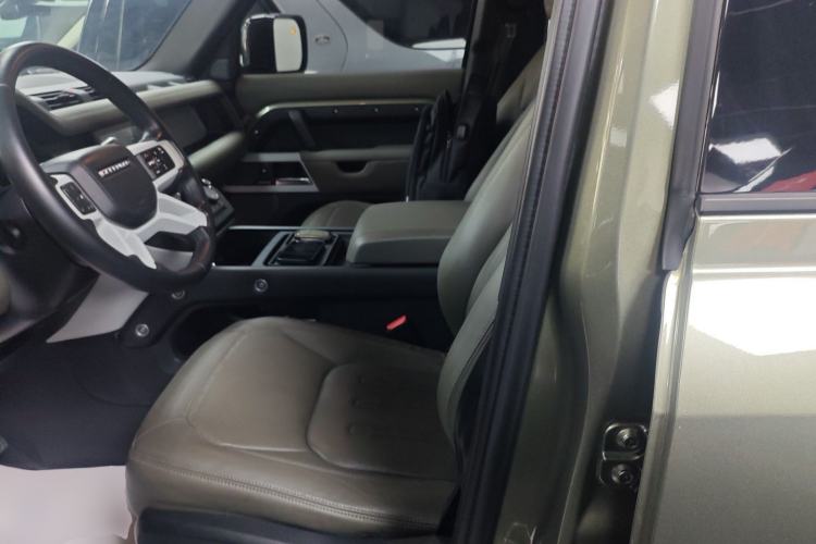 Used Land Rover Defender 2020 110 P400 HSE Left Front Seat