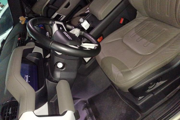 Used Land Rover Defender 2020 110 P400 HSE Left Front Seat