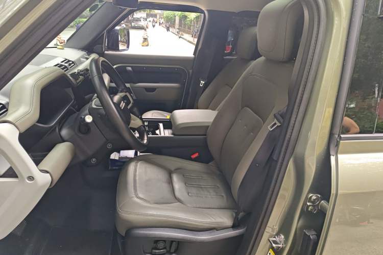 Used Land Rover Defender 2020 110 P400 HSE Left Front Seat